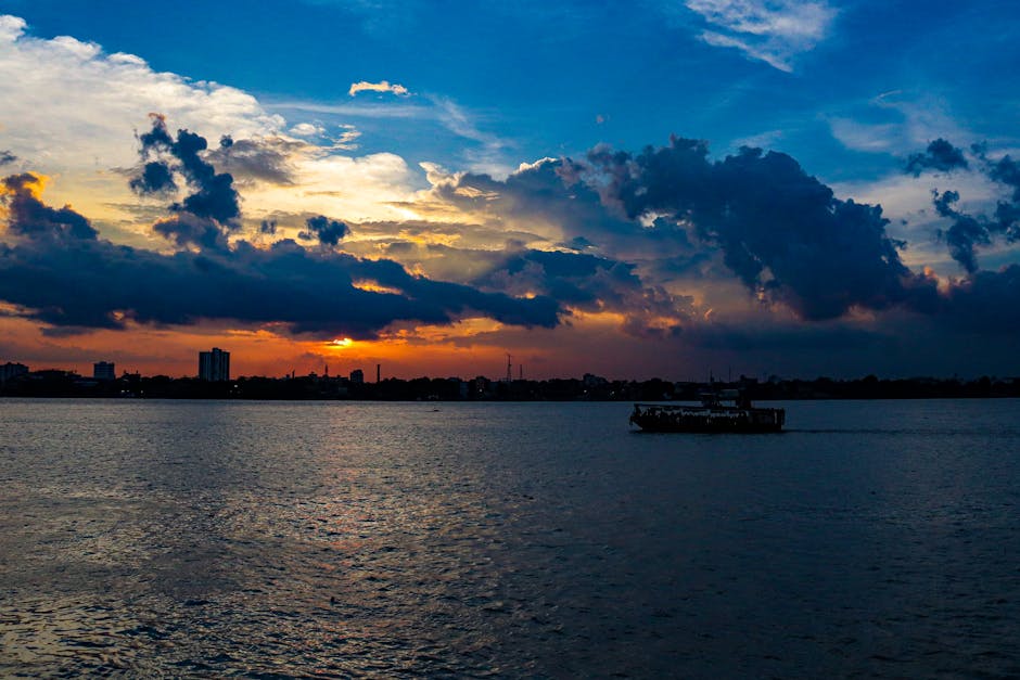 How to safarkolkata — Kolkata Cityscape At Sunset