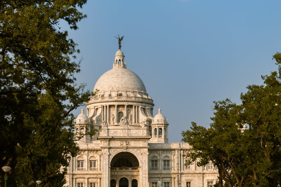 How To Safarkolkata — Kolkata Cityscape With Victoria Memorial - Image 2