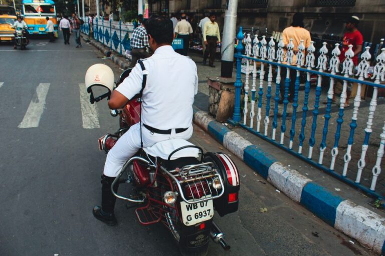 How To Safarkolkata: Safarkolkata: Your Guide To A Safe City —…
