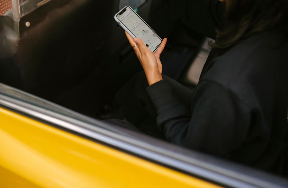 How to cab book — Choosing the Right Cab Booking App